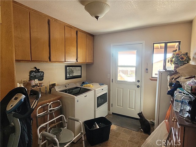 Detail Gallery Image 15 of 29 For 23677 Cahuilla, Apple Valley,  CA 92307 - 3 Beds | 2 Baths