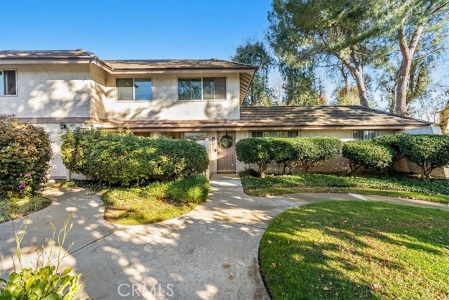 1196 Landsburn Circle, Westlake Village CA: https://media.crmls.org/medias/5c809594-d222-4b81-b40a-9114fd4a772c.jpg