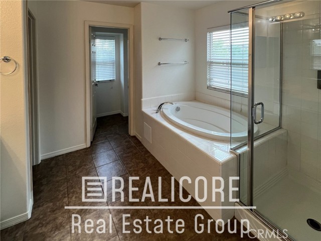 Detail Gallery Image 22 of 37 For 15806 Rock Point Ln, Fontana,  CA 92336 - 4 Beds | 2/1 Baths