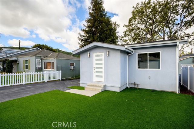 10333 Scoville Avenue photo 29