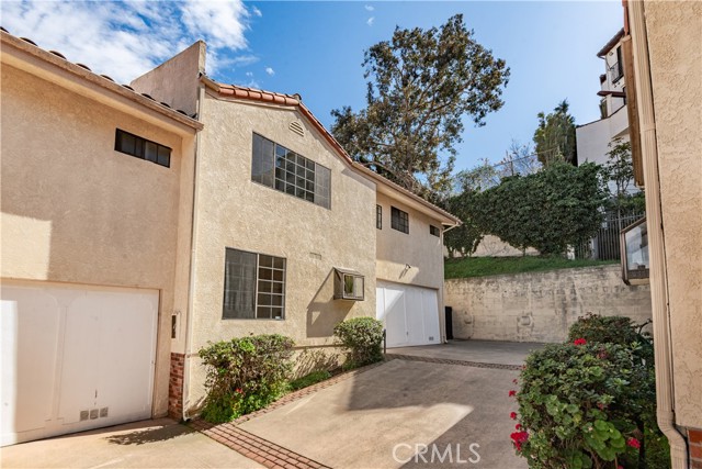 Detail Gallery Image 27 of 28 For 2008 Mathews Ave #C,  Redondo Beach,  CA 90278 - 3 Beds | 2/1 Baths