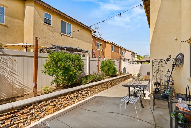 Detail Gallery Image 27 of 35 For 1408 Silverberry Ln, Beaumont,  CA 92223 - 3 Beds | 2/1 Baths