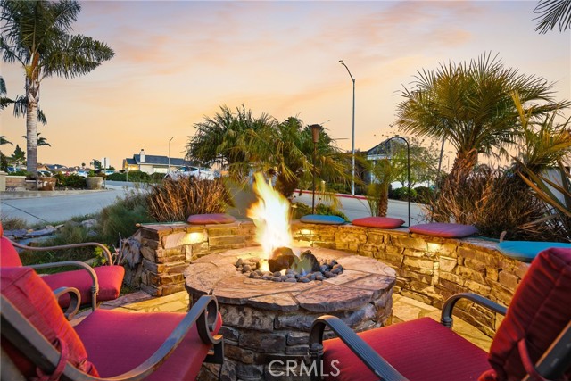 Detail Gallery Image 4 of 75 For 692 Shamrock, Pismo Beach,  CA 93449 - 4 Beds | 3 Baths