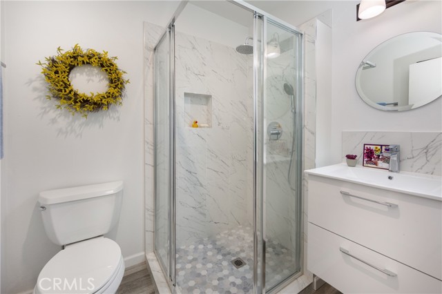 Detail Gallery Image 11 of 11 For 4214 Tosca Rd, Woodland Hills,  CA 91364 - 2 Beds | 2 Baths