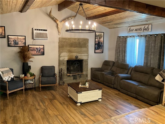 Detail Gallery Image 5 of 22 For 12572 14th St, Yucaipa,  CA 92399 - 2 Beds | 1 Baths