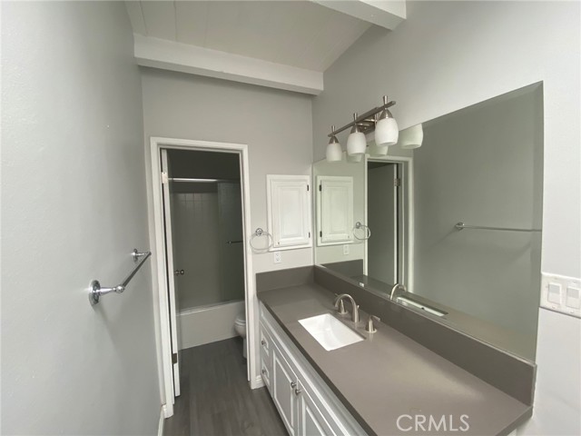 Detail Gallery Image 7 of 19 For 2122 Huntington Ln, Redondo Beach,  CA 90278 - – Beds | – Baths