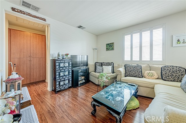 Detail Gallery Image 13 of 41 For 735 Francesca #202,  Walnut,  CA 91789 - 2 Beds | 2 Baths