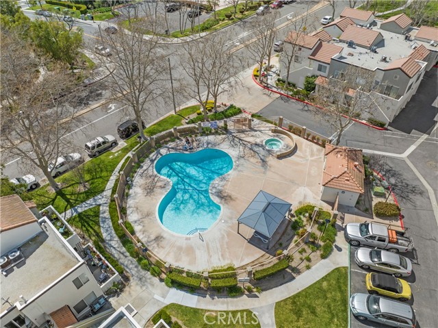 Detail Gallery Image 32 of 37 For 24451 Leonard Tree Ln #201,  Newhall,  CA 91321 - 2 Beds | 2 Baths