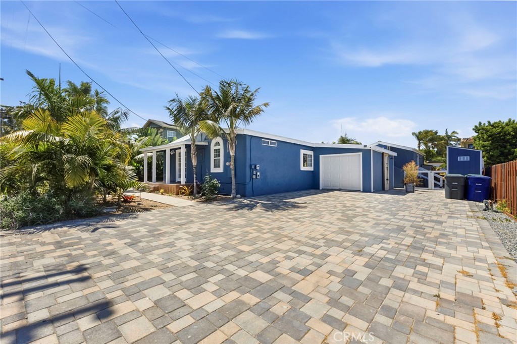 142 E Glaucus St - photo 3