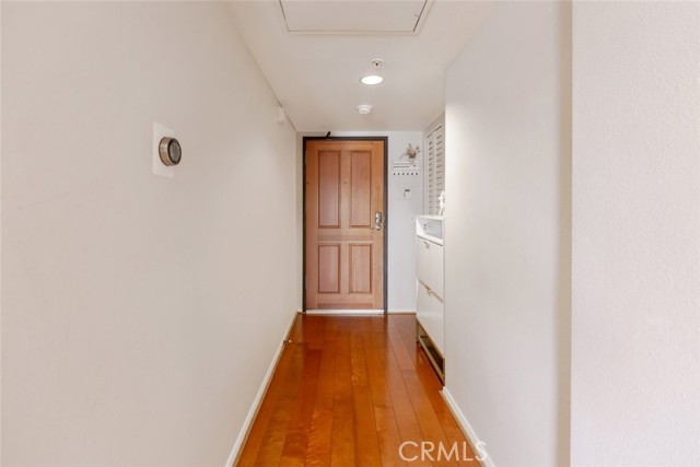 11124 Burbank Boulevard, North Hollywood CA: https://media.crmls.org/medias/5c84b27c-5155-4ad1-a671-4d0d3885fff3.jpg