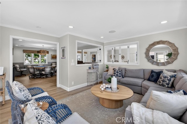 Image 50 of 75 For 1001 4th  