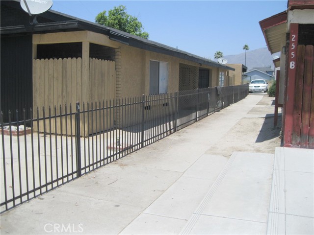 235 E 7th Street, San Jacinto CA: https://media.crmls.org/medias/5c864e10-24fa-44dc-8722-7213eb91cf57.jpg
