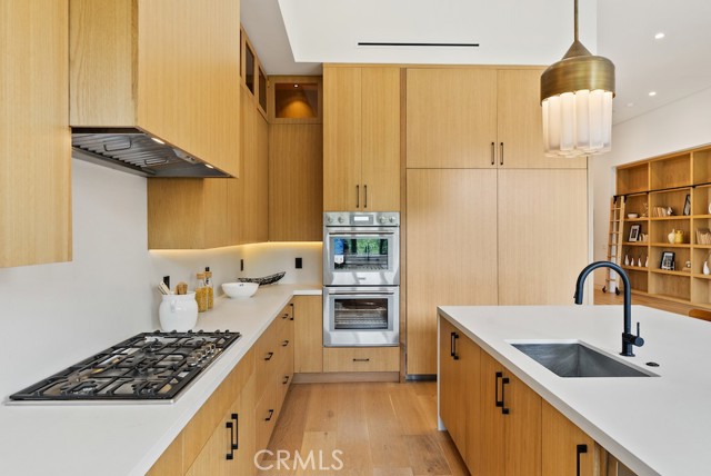 5727 Cahill Avenue, Tarzana CA: https://media.crmls.org/medias/5c86611c-f89b-43f9-86cb-670d1b4416b5.jpg