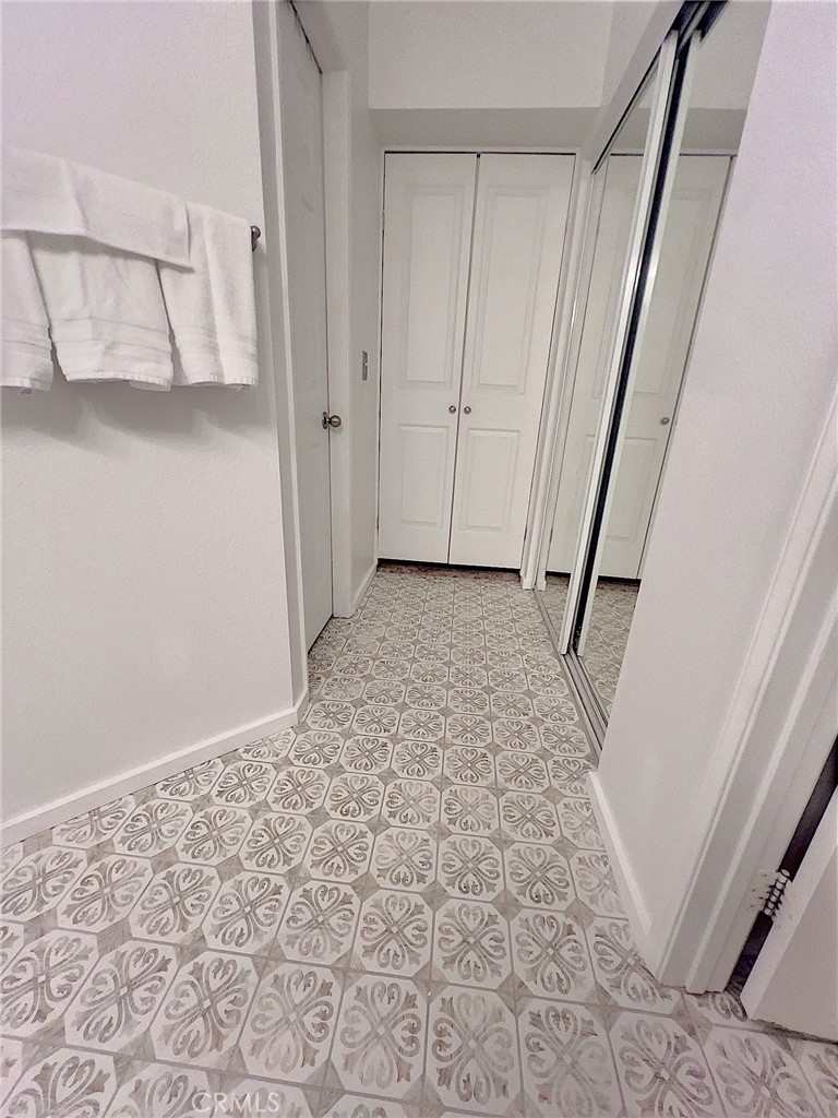 https://media.crmls.org/medias/5c8691ba-209c-4107-a31d-1fdd0f0d66ac.jpg?preset=X-Large