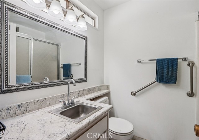 28201 Portsmouth Drive, Menifee CA: https://media.crmls.org/medias/5c86a71d-d6b3-4723-8984-a6ec4966c117.jpg