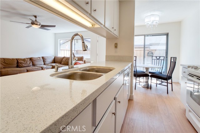 Detail Gallery Image 11 of 29 For 17686 Palo Verde Ave, Cerritos,  CA 90703 - 3 Beds | 2/1 Baths