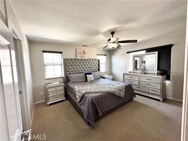 Detail Gallery Image 13 of 24 For 6634 Adainville Dr, Palmdale,  CA 93552 - 4 Beds | 3 Baths