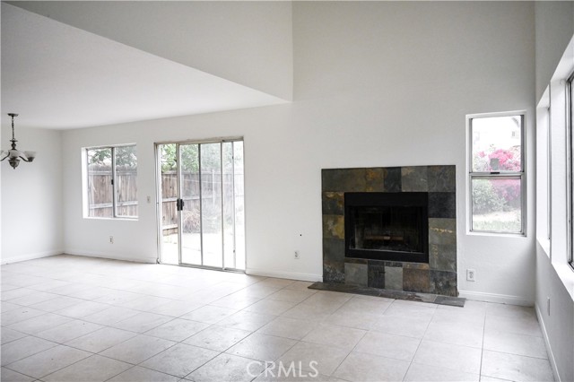 Detail Gallery Image 3 of 19 For 13605 Plato Dr, Moreno Valley,  CA 92553 - 3 Beds | 2/1 Baths