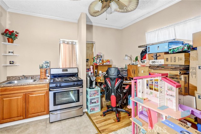 Detail Gallery Image 21 of 28 For 7848 Elm St, Highland,  CA 92410 - 6 Beds | 3 Baths