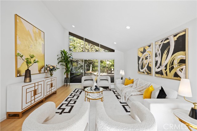 22846 Belquest Drive, Lake Forest CA: https://media.crmls.org/medias/5c885fee-eb23-4fc8-bbe5-1ef1aed53927.jpg