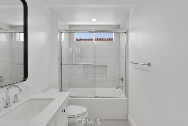 Detail Gallery Image 20 of 23 For 1726 Blossom Ct, Newbury Park,  CA 91320 - 4 Beds | 3 Baths