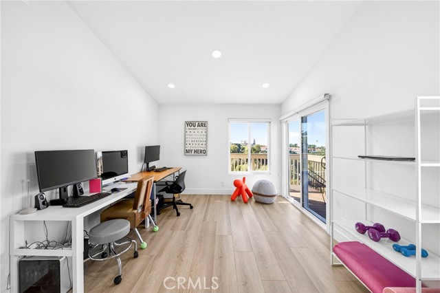 Detail Gallery Image 18 of 41 For 25 Hilltop Cir, Rancho Palos Verdes,  CA 90275 - 2 Beds | 2/1 Baths