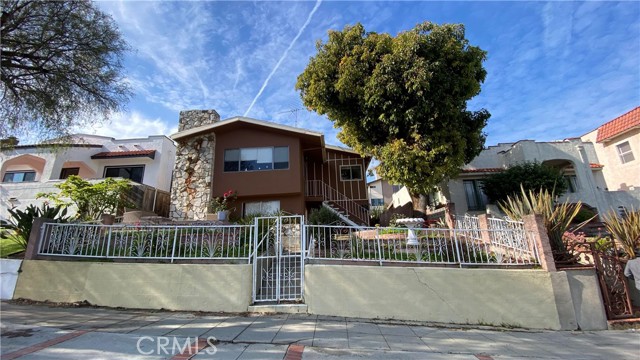 Detail Gallery Image 2 of 2 For 1323 S Meyler St, San Pedro,  CA 90731 - 6 Beds | 5/1 Baths