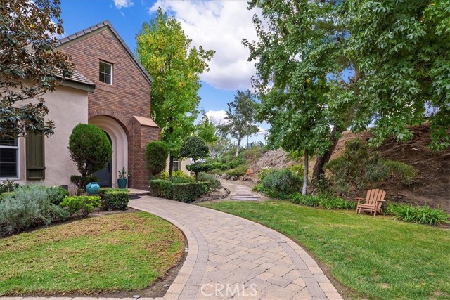 Detail Gallery Image 9 of 59 For 27630 Morning Glory Cir, Temecula,  CA 92590 - 4 Beds | 3/1 Baths