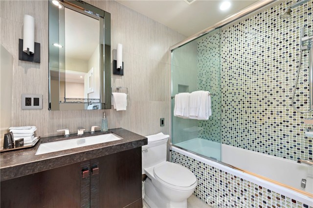 Detail Gallery Image 7 of 16 For 729 Gaviota Dr #5,  Laguna Beach,  CA 92651 - 1 Beds | 1/1 Baths