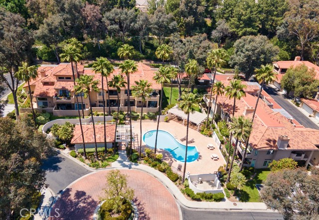 Detail Gallery Image 24 of 25 For 23930 Arroyo Park Dr #111,  Valencia,  CA 91355 - 2 Beds | 2 Baths