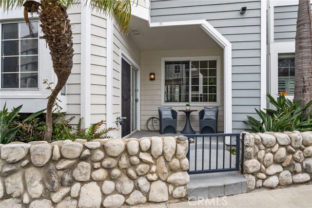 Detail Gallery Image 18 of 23 For 406 E Bay Ave #10,  Newport Beach,  CA 92661 - 2 Beds | 2/1 Baths