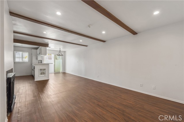 Detail Gallery Image 9 of 37 For 415 S Prospect Ave #219,  Redondo Beach,  CA 90277 - 2 Beds | 2 Baths