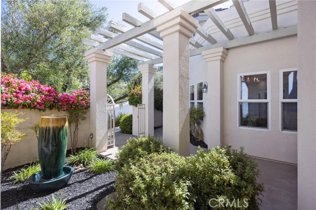 993 Las Palmas Way, San Luis Obispo CA: https://media.crmls.org/medias/5c8bc1ed-46a3-4f95-96d2-bcd7547a5134.jpg