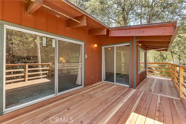 25405 Point Of Rocks Drive, Idyllwild CA: https://media.crmls.org/medias/5c8c19b5-9b4e-43b5-996b-f183a8c0cdfc.jpg