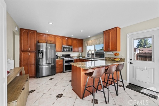 1643 Melody Circle, Corona CA: https://media.crmls.org/medias/5c8cc905-4338-45d0-be3e-abbb0e64e5b1.jpg