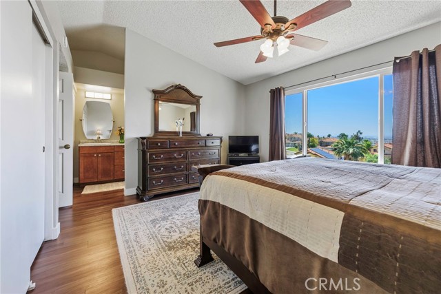 22075 Naples Drive, Moreno Valley CA: https://media.crmls.org/medias/5c8d5871-f4e3-441a-9a3a-9f658ef816f6.jpg
