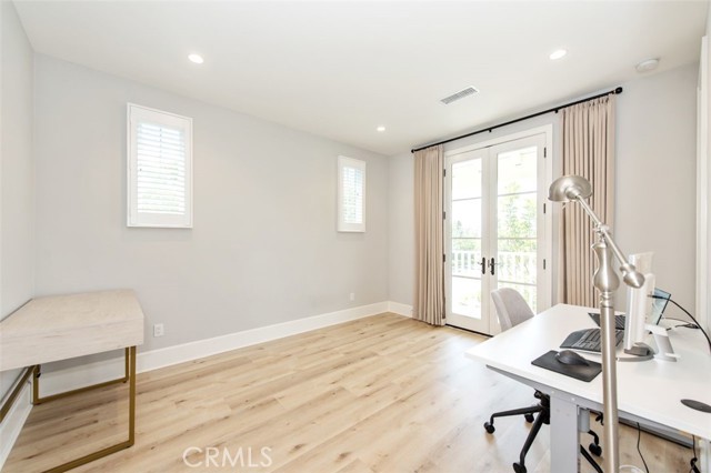Detail Gallery Image 17 of 18 For 114 Vigna, Irvine,  CA 92602 - 4 Beds | 3/1 Baths