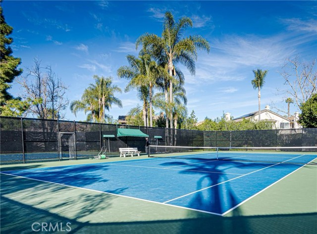 5160 Caminito Exquisito, San Diego CA: https://media.crmls.org/medias/5c8ebd94-ed4c-45fd-8ae6-4da90c6dc6a9.jpg
