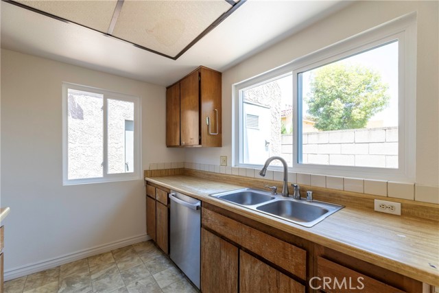 217 W Mountain View Avenue, La Habra CA: https://media.crmls.org/medias/5c8f9b89-b674-49d7-9e1a-7ccabdd008d0.jpg