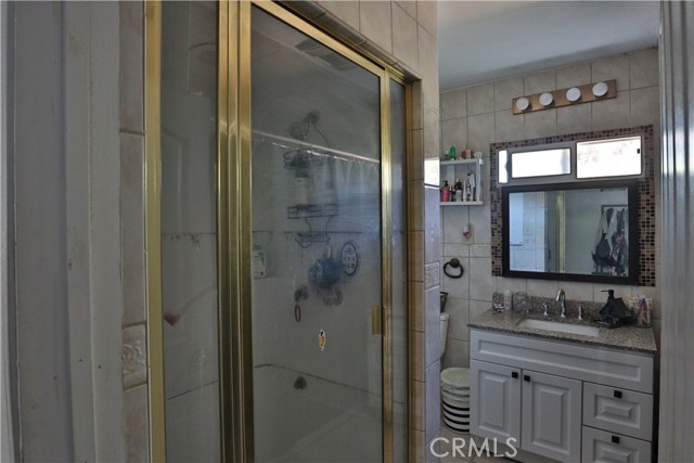 Detail Gallery Image 14 of 16 For 830 W Avenue J4, Lancaster,  CA 93534 - 3 Beds | 2 Baths