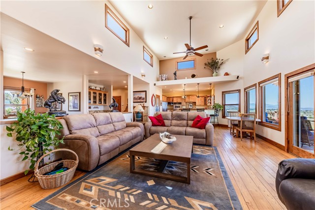 35155 Sawh Court, Sage CA: https://media.crmls.org/medias/5c903afe-c756-43d5-9090-f2c025a4aa5c.jpg