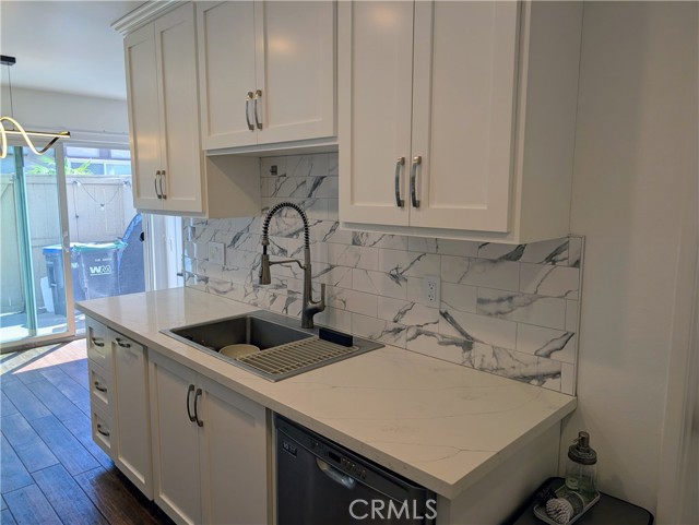 26253 Via Roble, Mission Viejo CA: https://media.crmls.org/medias/5c905877-0c48-4bd9-945e-eefc772fc114.jpg