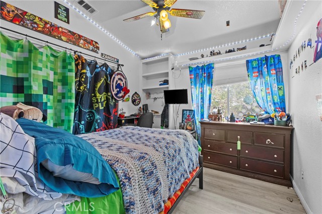 Detail Gallery Image 20 of 33 For 12929 Topaz Cir, Victorville,  CA 92392 - 5 Beds | 3 Baths