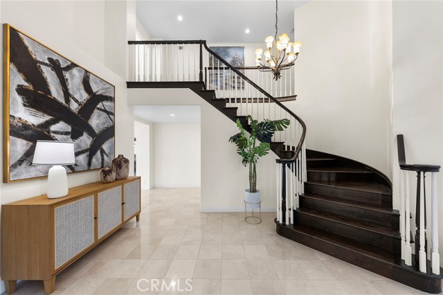 2712 N Roxbury Street, Orange CA: https://media.crmls.org/medias/5c91784e-f6ce-46dc-9938-0c662e04d29a.jpg
