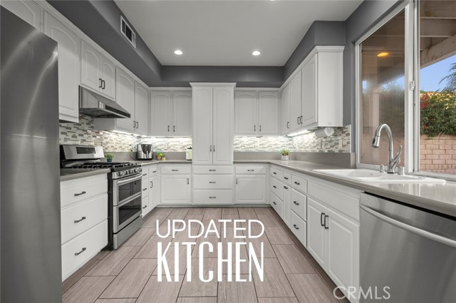 Detail Gallery Image 17 of 75 For 18 Tidewater, Buena Park,  CA 90621 - 5 Beds | 3 Baths