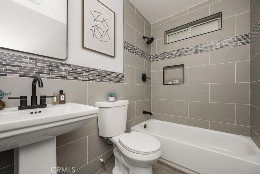 MLS #WS25259195 image #13