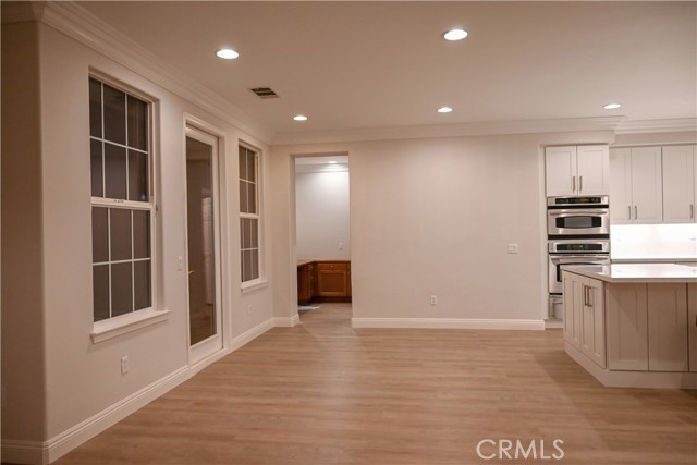 26850 Boulder Crest Drive, Valencia CA: https://media.crmls.org/medias/5c92c872-5eca-4bed-8bc6-a87cce367b36.jpg