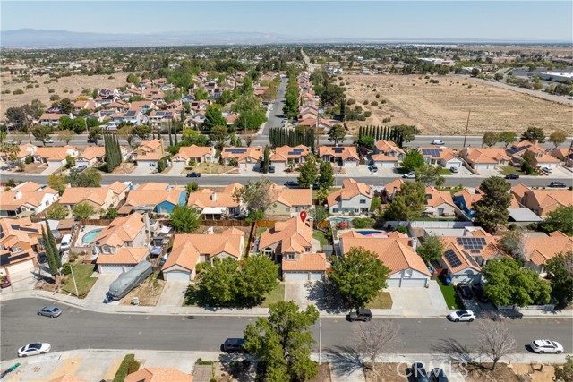 1605 Kings Road, Palmdale CA: https://media.crmls.org/medias/5c92d728-50cc-41fe-8ebd-6f539396bcb0.jpg