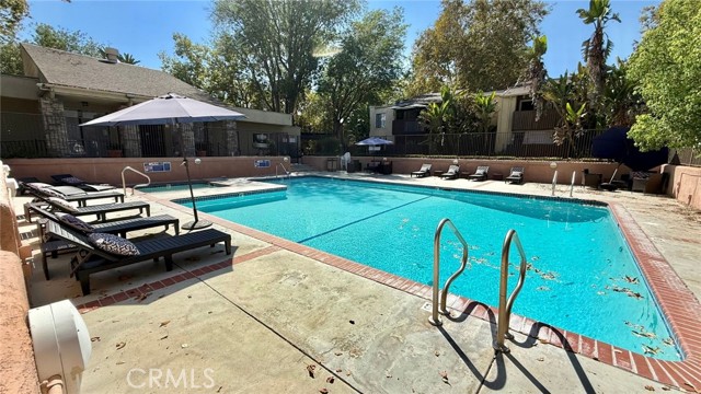 Detail Gallery Image 31 of 37 For 18350 Hatteras, Tarzana,  CA 91356 - 3 Beds | 2 Baths