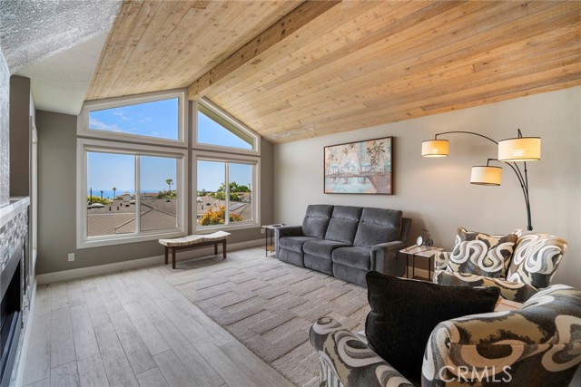 24532 Moonfire Drive, Dana Point CA: https://media.crmls.org/medias/5c93cb90-34fc-4c2c-ba50-c8d85de885a1.jpg